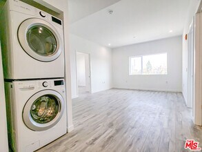 1229 S Kingsley Dr in Los Angeles, CA - Building Photo - Building Photo