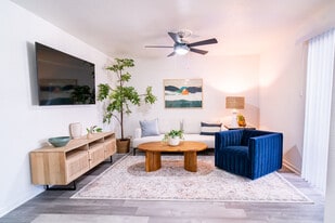 The Patten West in Austin, TX - Building Photo