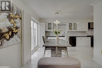 44 Mendocino Dr in Vaughan, ON - Building Photo - Building Photo