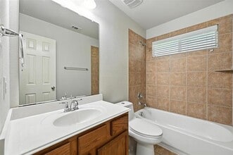 9209 Friendswood Dr in Fort Worth, TX - Building Photo - Building Photo