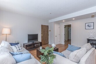 2 Cypress Rd in Boston, MA - Building Photo - Building Photo