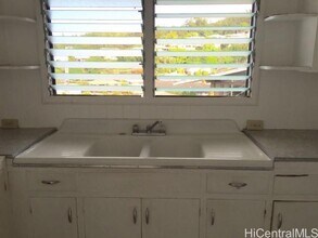 2207 St Louis Dr in Honolulu, HI - Building Photo - Building Photo