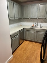 1 Lancelot Court in Salem, NH - Building Photo - Building Photo