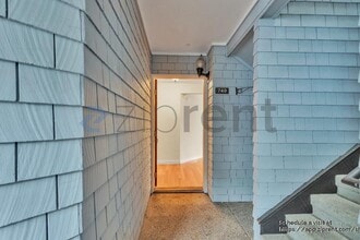 749 Barnegat Ln in Redwood City, CA - Foto de edificio - Building Photo