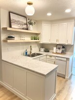 10925 Otsego St in Whitehouse, OH - Building Photo