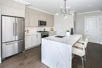 214 Market St, Unit 207 in Boston, MA - Building Photo - Building Photo