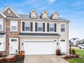 357 Lenell Lp in Delaware, OH - Building Photo - Building Photo