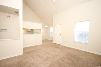 7033 Weatherwood Dr in Pensacola, FL - Building Photo - Building Photo
