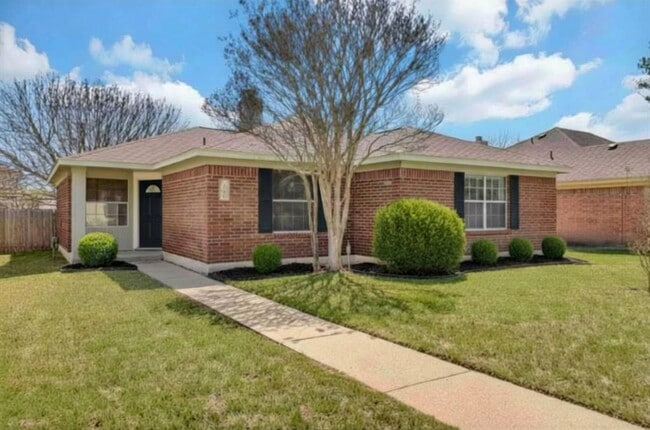 property at 1101 Disraeli Cir