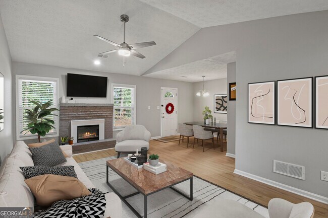 5452 Glen Haven Dr in Atlanta, GA - Building Photo - Building Photo