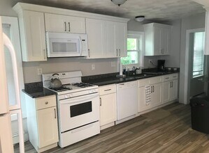 86 Home Ave, Unit 1 in Providence, RI - Building Photo - Building Photo