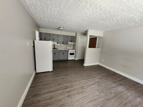 33 Dobbin St in Rothesay, NB - Building Photo - Building Photo