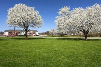 Southernwood Apartments in Nixa, MO - Building Photo - Building Photo