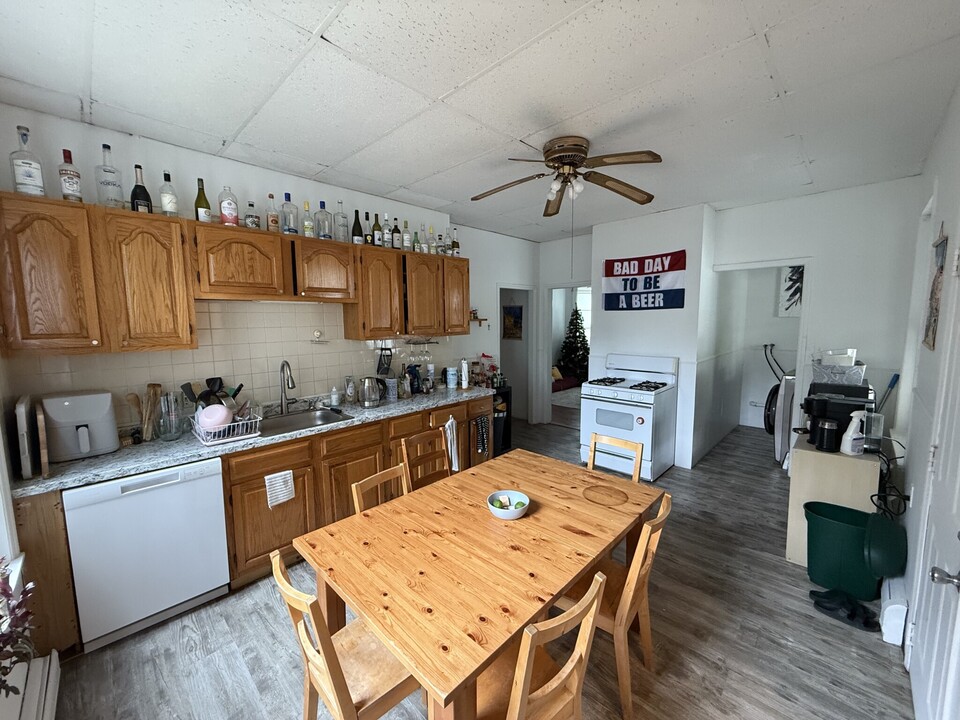268 Broadway, Unit 1T in Cambridge, MA - Building Photo