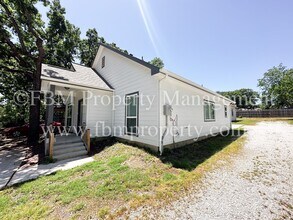 427 Jannie St in Denton, TX - Building Photo - Building Photo