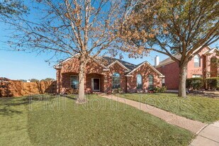 8196 Peacock Ln in Frisco, TX - Building Photo