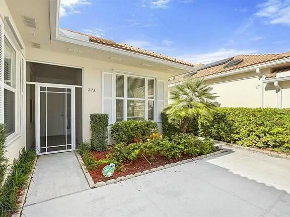 273 Kelsey Park Cir in Palm Beach Gardens, FL - Building Photo - Building Photo