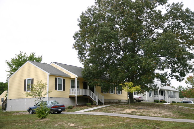 Sentry Woods in Petersburg, VA - Building Photo - Building Photo