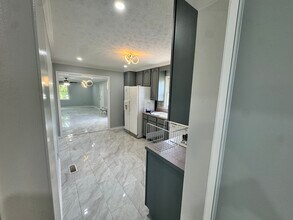 653 E Old Hickory Blvd in Nashville, TN - Building Photo - Building Photo