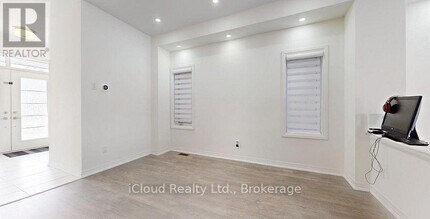 11 Moriarity Dr in Brant, ON - Building Photo - Building Photo