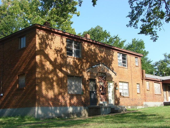 1734 Hunter Ave in Memphis, TN - Foto de edificio - Building Photo