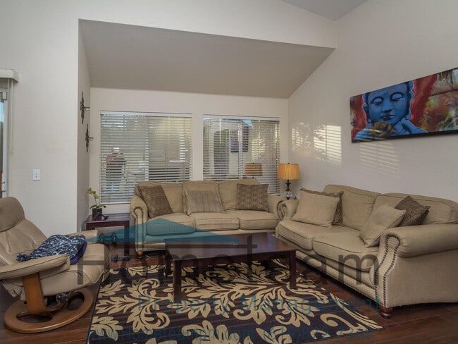 property at 1246 Balboa Cir