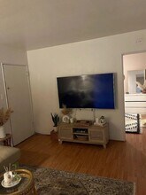 2055 Morena Blvd in San Diego, CA - Foto de edificio - Building Photo