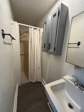 512 W Battell St in Mishawaka, IN - Building Photo - Building Photo