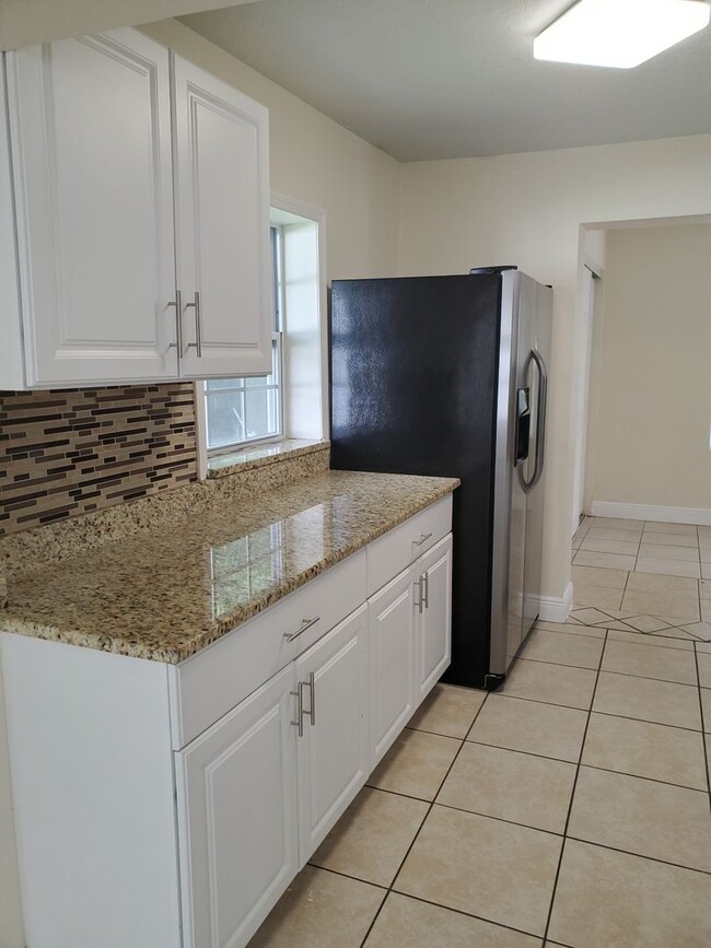 2315 Carlton Dr in Orlando, FL - Building Photo - Building Photo