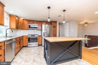 402 Layfield Rd in Perkiomenville, PA - Building Photo - Building Photo