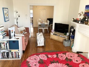 31 Wigglesworth St, Unit 3 in Boston, MA - Foto de edificio - Building Photo