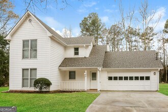 145 Crest Pointe Ct in Auburn, GA - Foto de edificio - Building Photo