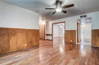 3222 Latham Dr in Dallas, TX - Building Photo - Building Photo