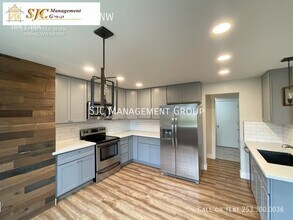 506 Callendar St NW in Orting, WA - Building Photo - Building Photo