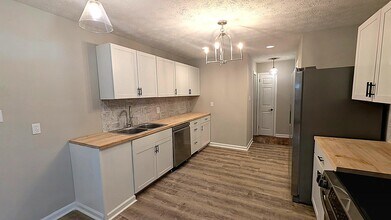 311 Orchard Ln in Warner Robins, GA - Building Photo - Building Photo