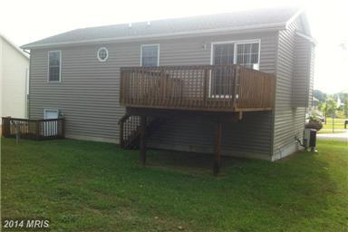402 Bumble Bee Ln in Martinsburg, WV - Building Photo - Building Photo