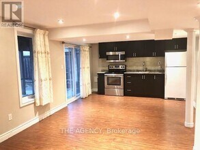 98 Heritage Hollow Estate St in Richmond Hill, ON - Building Photo - Building Photo