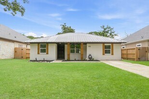 14850 Coaltown Rd in Willis, TX - Building Photo