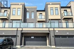 3182 Sixth Line in Oakville, ON - Building Photo