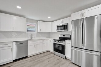 235 NW 10th Ave in Delray Beach, FL - Building Photo - Building Photo