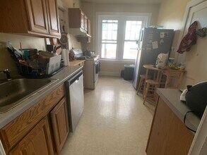 1515 Beacon St, Unit 3 in Brookline, MA - Building Photo - Building Photo