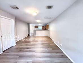 2300 Abernathy St in Houston, TX - Building Photo - Building Photo