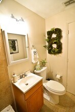 20 Radcliffe Rd, Unit 402 in Boston, MA - Foto de edificio - Building Photo