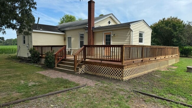 property at 8105 Beatty Farm Dr