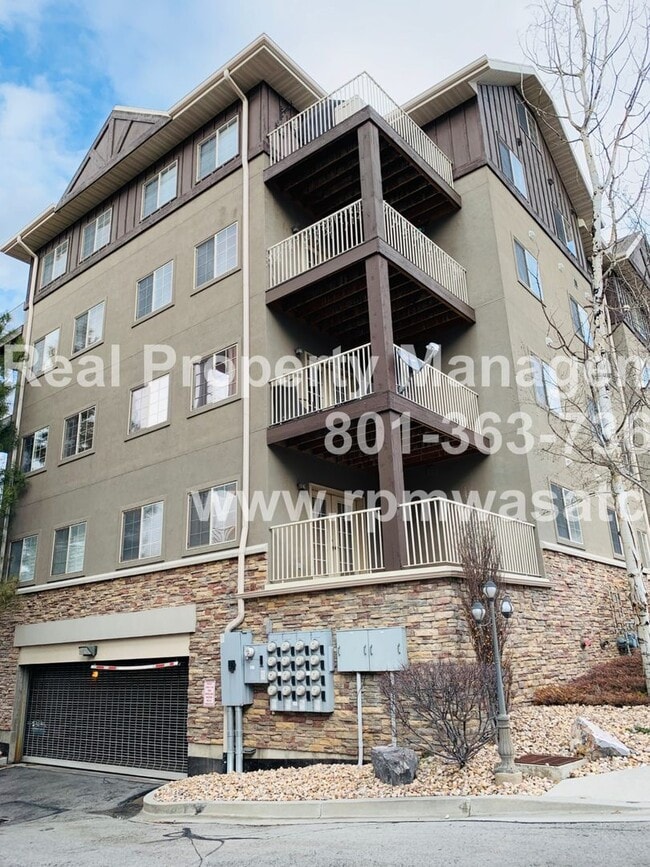 1255 Wolf Hollow Ln in Salt Lake City, UT - Building Photo - Building Photo
