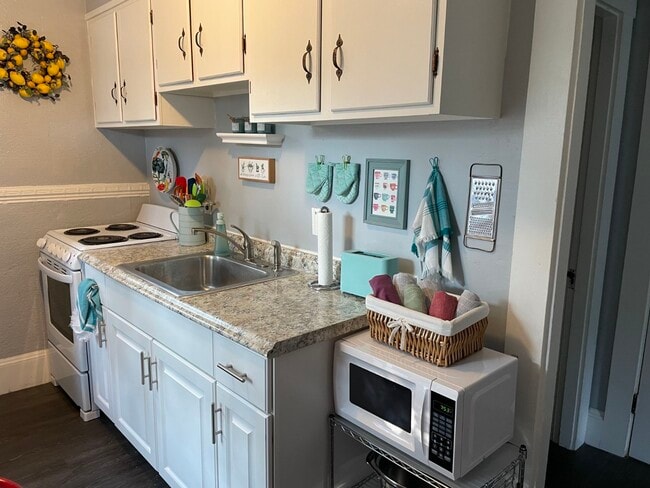 39 Thorndike St, Unit 3 in Concord, NH - Building Photo - Building Photo