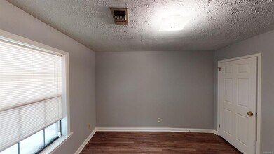 173 E 6th St in Prattville, AL - Building Photo - Building Photo