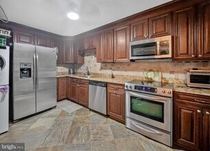 8370 Greensboro Dr in McLean, VA - Building Photo - Building Photo