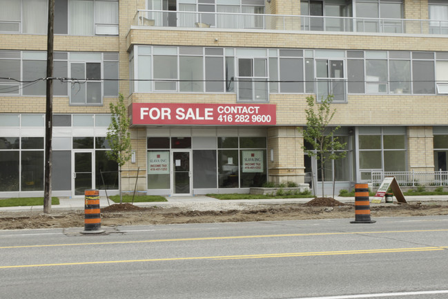 Portrait Condominiums in Toronto, ON - Building Photo - Building Photo