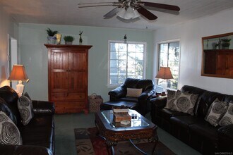 23984 Skyland Dr in Crestline, CA - Building Photo - Building Photo
